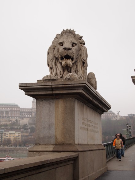 A guardian lion at entrance 