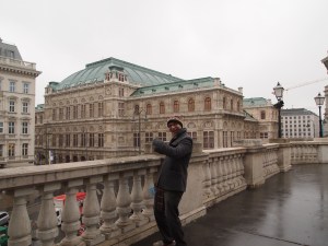 Zach with the Wiener Staatsoper in the background