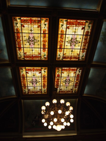 OLYMPUS DIGITAL CAMERA