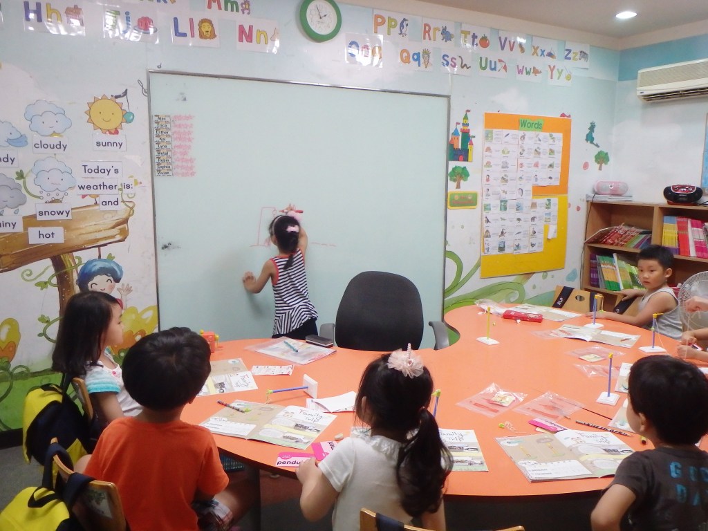 The cuties in Blueberry playing hangman