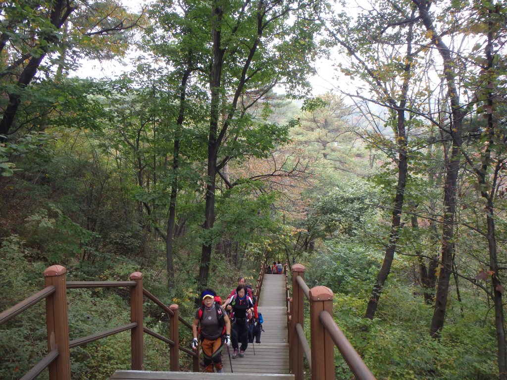A LOT of older Koreans deck themselves out in hiking gear that is a little unnecessary 