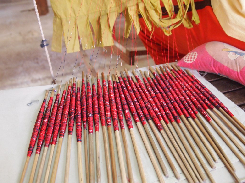 the thread has been dyed with the pattern and is ready for weaving 