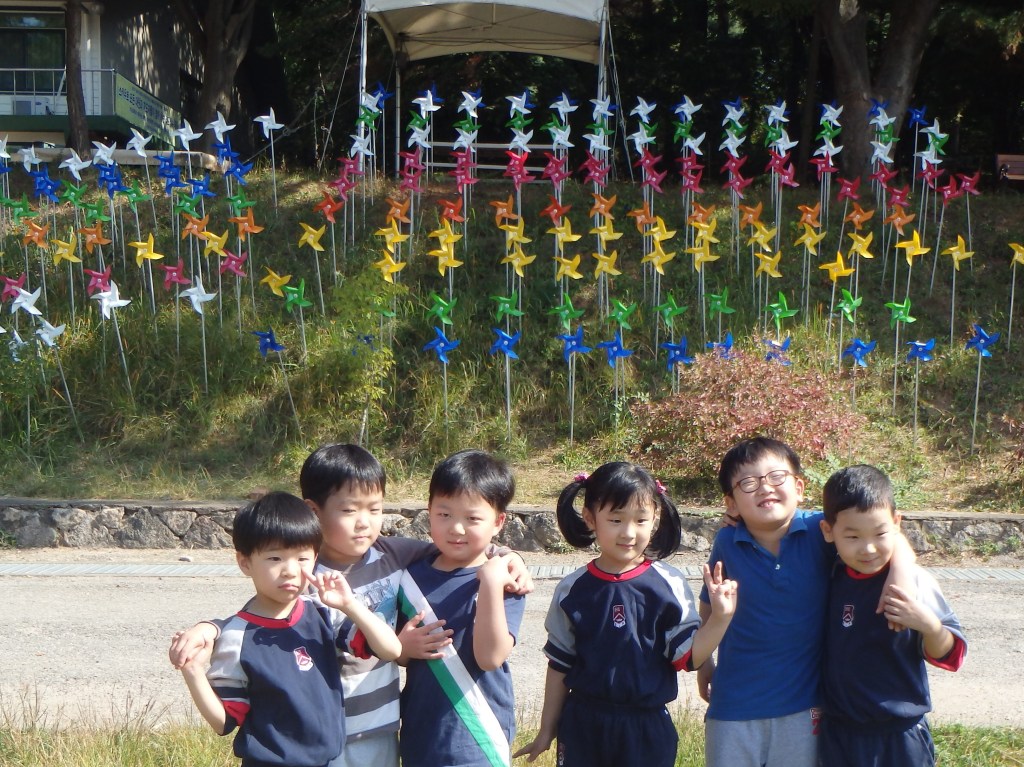 It's not a field trip without a group photo 