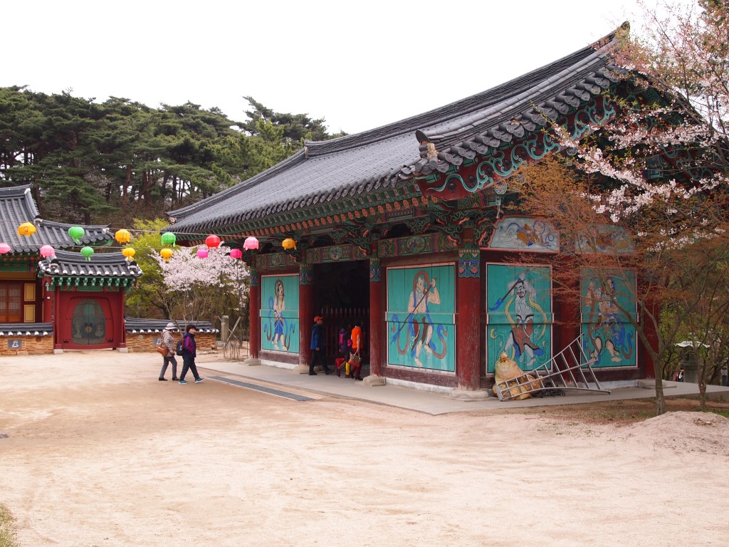 Sacheonwang-mun, The Four Guardians' Gate