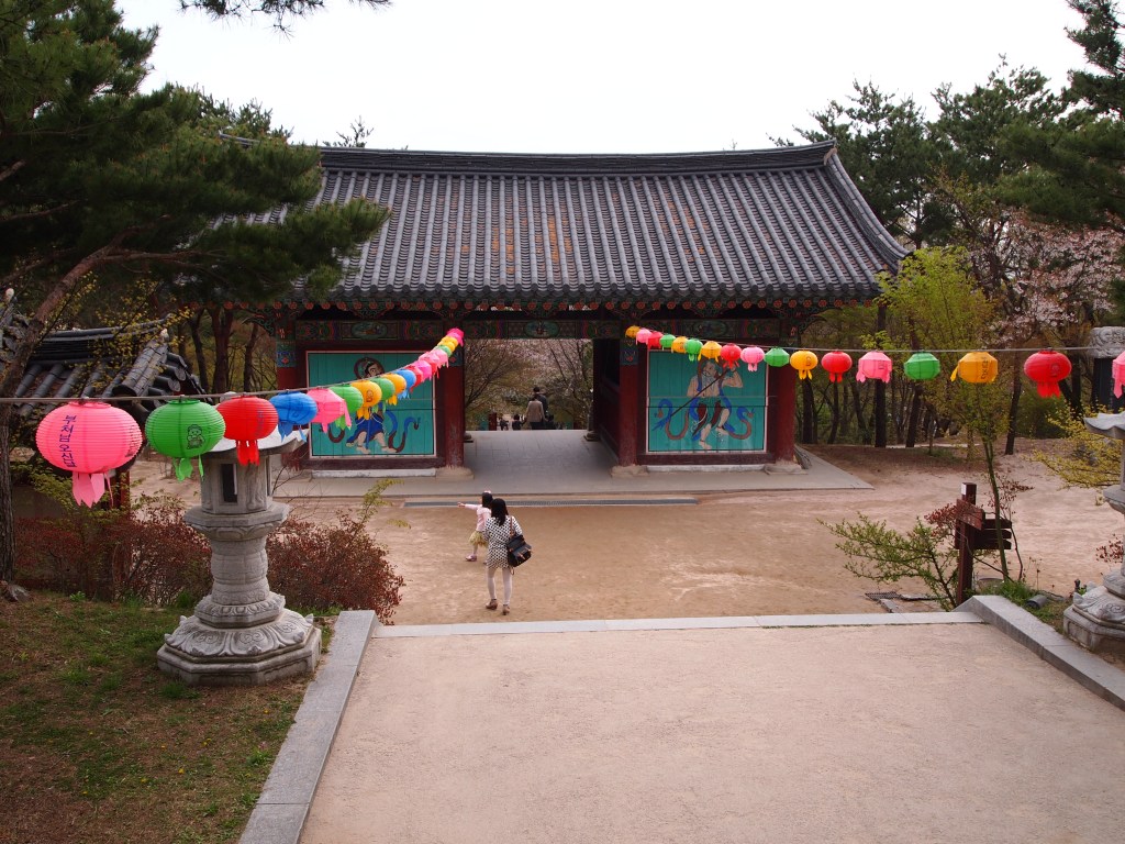 Sacheonwang-mun as I walked away