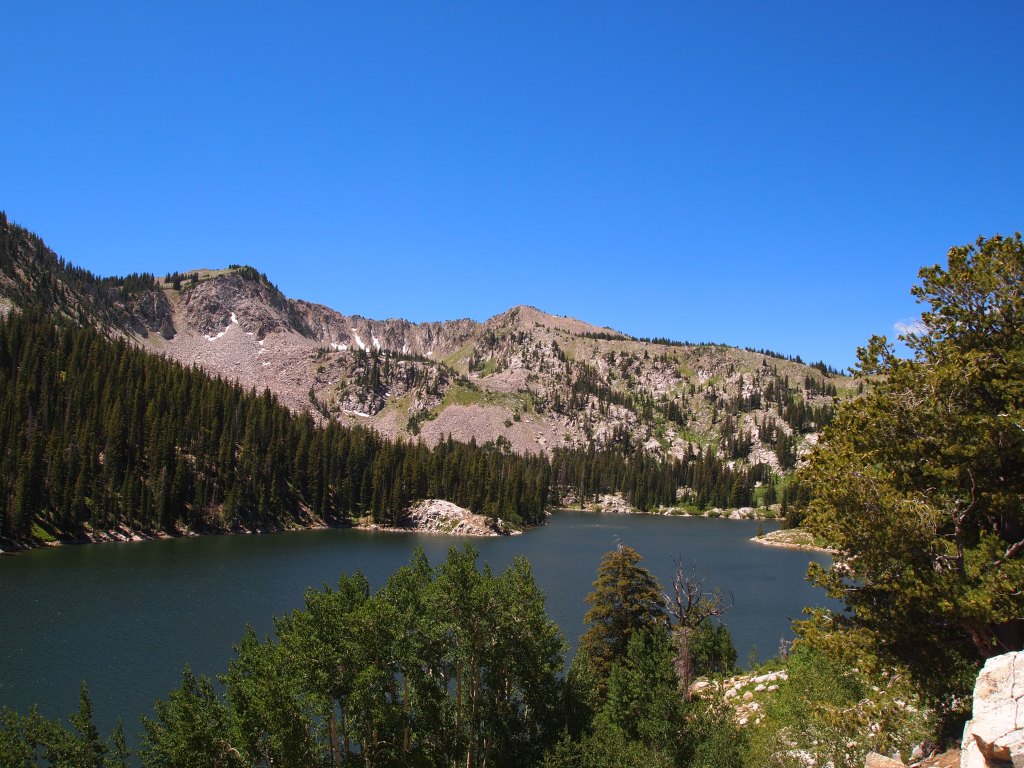 A much better view of the lake