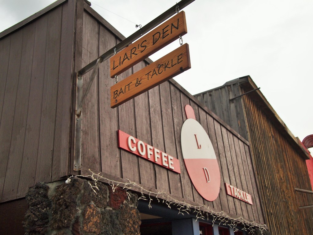 I either love or abhor this combination - I can't decide